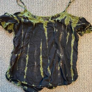 Rock & republic cold shoulder top